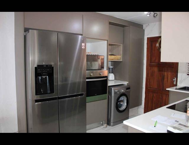 2 BEDROOM TOWNHOUSE FOR SALE IN ALBERTSDAL